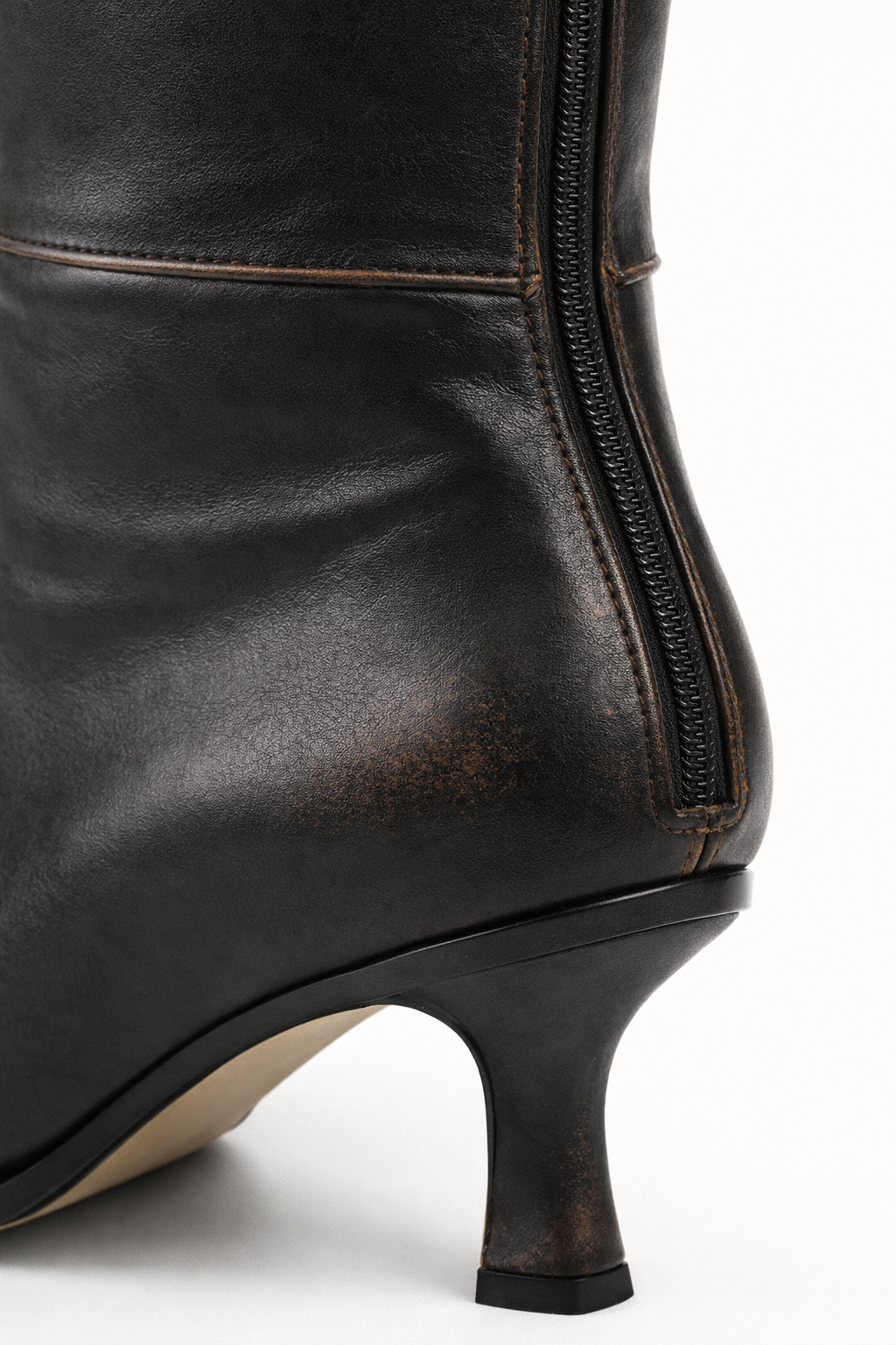 Magnolia Leather PRE ORDER